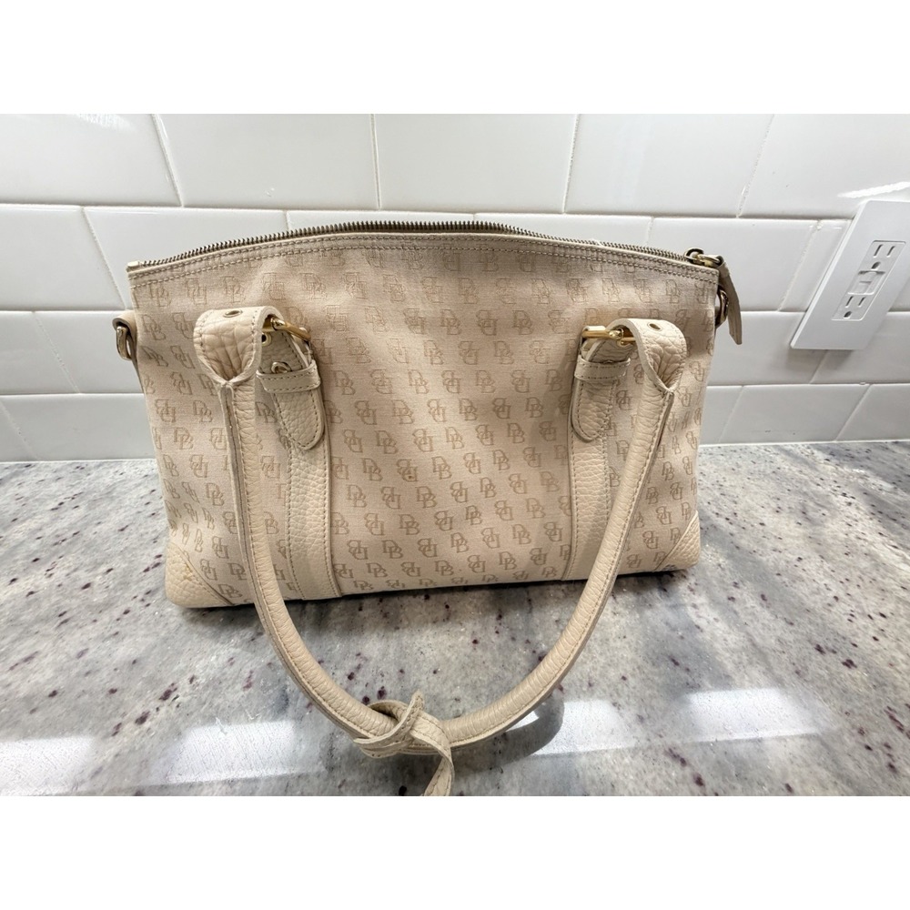 Nwt Dooney & Bourke handbag "Large Domed Satchel ivory - Picture 2 of 11